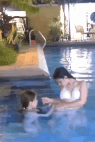 Enigmatic TV Sofia Poehsy & Jazzy Nagswimming Sa Pool. NAGBOLD! – Vlogpie